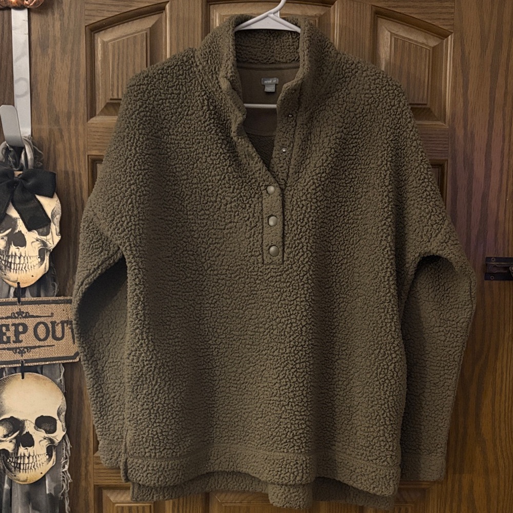 Aerie Olive Sherpa Pullover - Picture 3 of 5